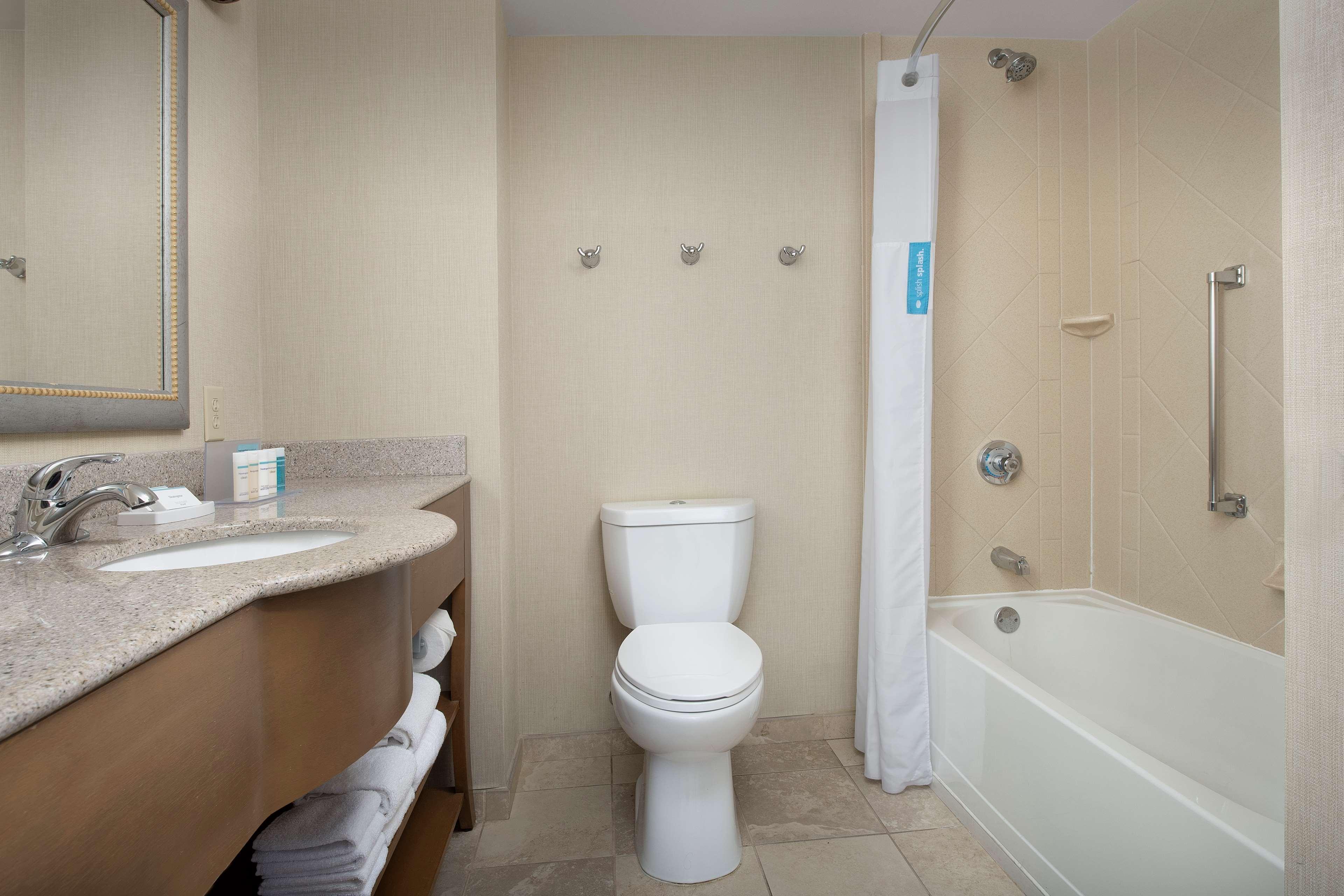 Hampton Inn Birmingham I-65/Lakeshore Drive Экстерьер фото